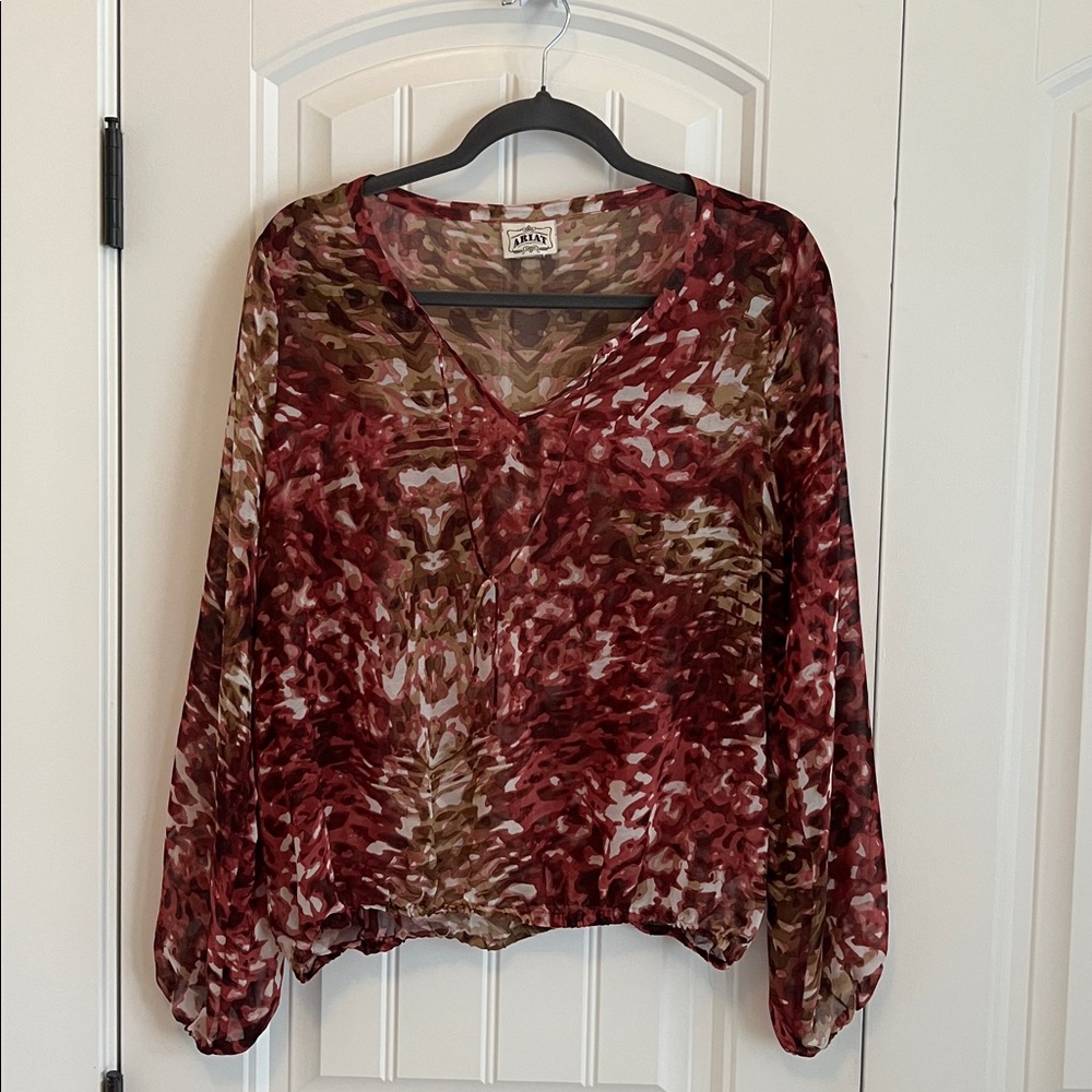 Ariat Women’s Long Sleeve Polyester Blouse Elastic Waist